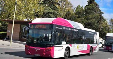 El Ayuntamiento habilita un servicio especial de buses hasta la Peraleda y modifica puntualmente el recorrido por La Vega