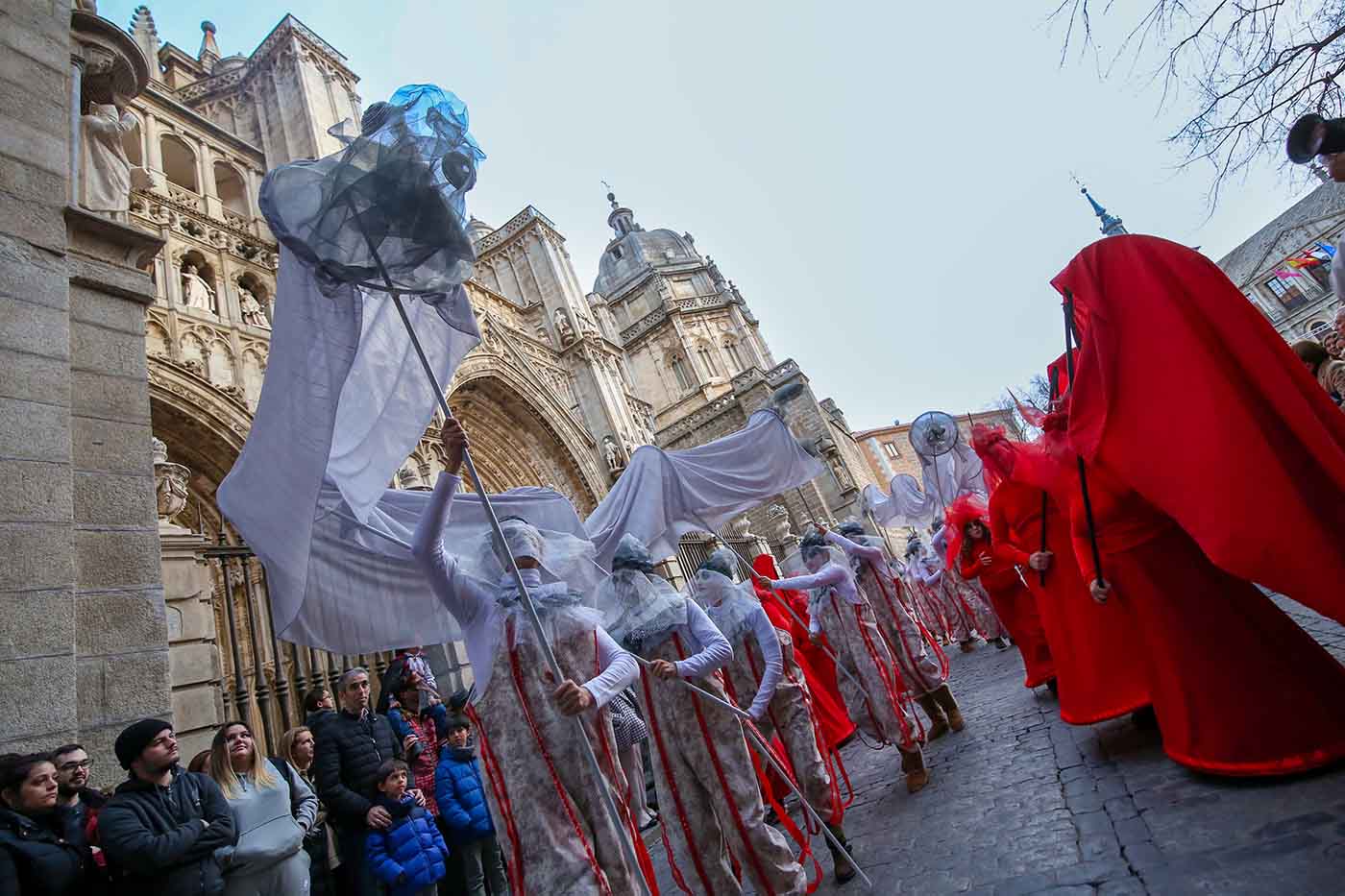 Un multitudinario entierro de La Sardina pone el broche final al Carnaval de Toledo