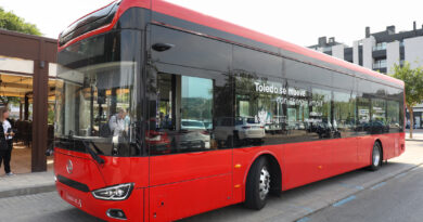 El Ayuntamiento mejora el servicio de transporte público con la incorporación de cinco nuevos autobuses eléctricos y sostenibles