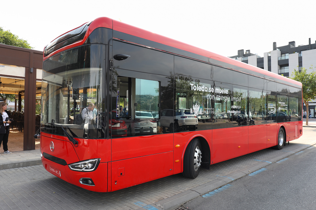 El Ayuntamiento mejora el servicio de transporte público con la incorporación de cinco nuevos autobuses eléctricos y sostenibles