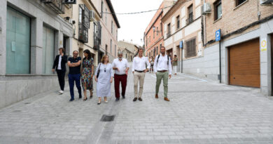 La calle Descalzos reabrirá al tráfico tras una inversión de 1,2 millones de euros