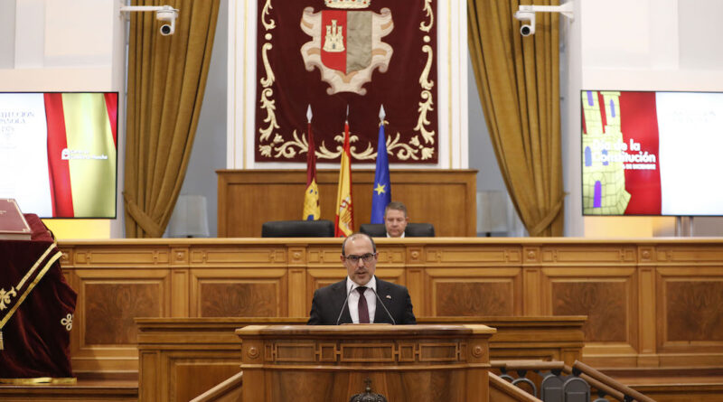 Bellido pide al “bloque constitucional” de las Cortes regionales que renueve el Estatuto de Autonomía