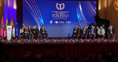 Entrega de los Honores y Distinciones de la Ciudad de Toledo en el Día de San Ildefonso.