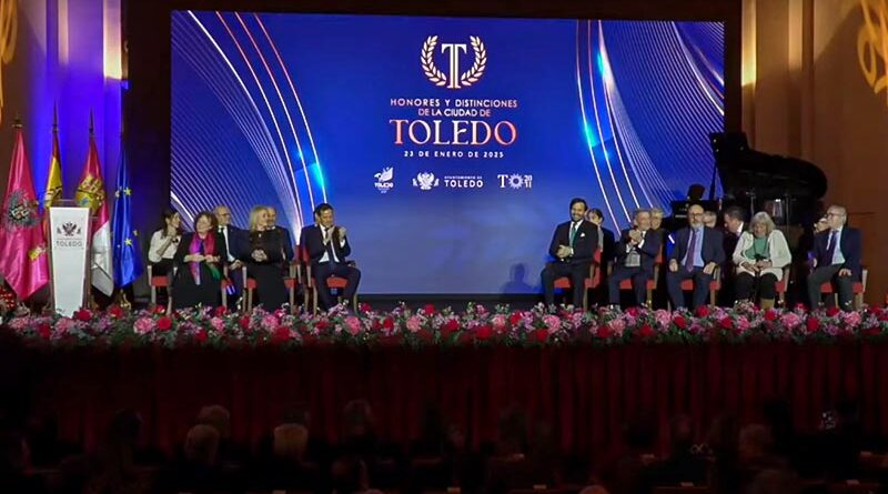 Entrega de los Honores y Distinciones de la Ciudad de Toledo en el Día de San Ildefonso.