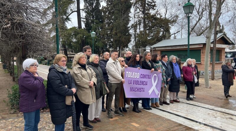 PSOE e IU reclaman menos discursos y más compromiso contra la violencia machista