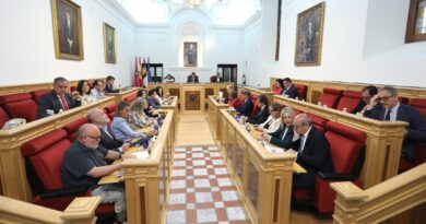 El pleno municipal insta a la Junta a rehabilitar el edificio de San Juan de Dios como residencia de mayores