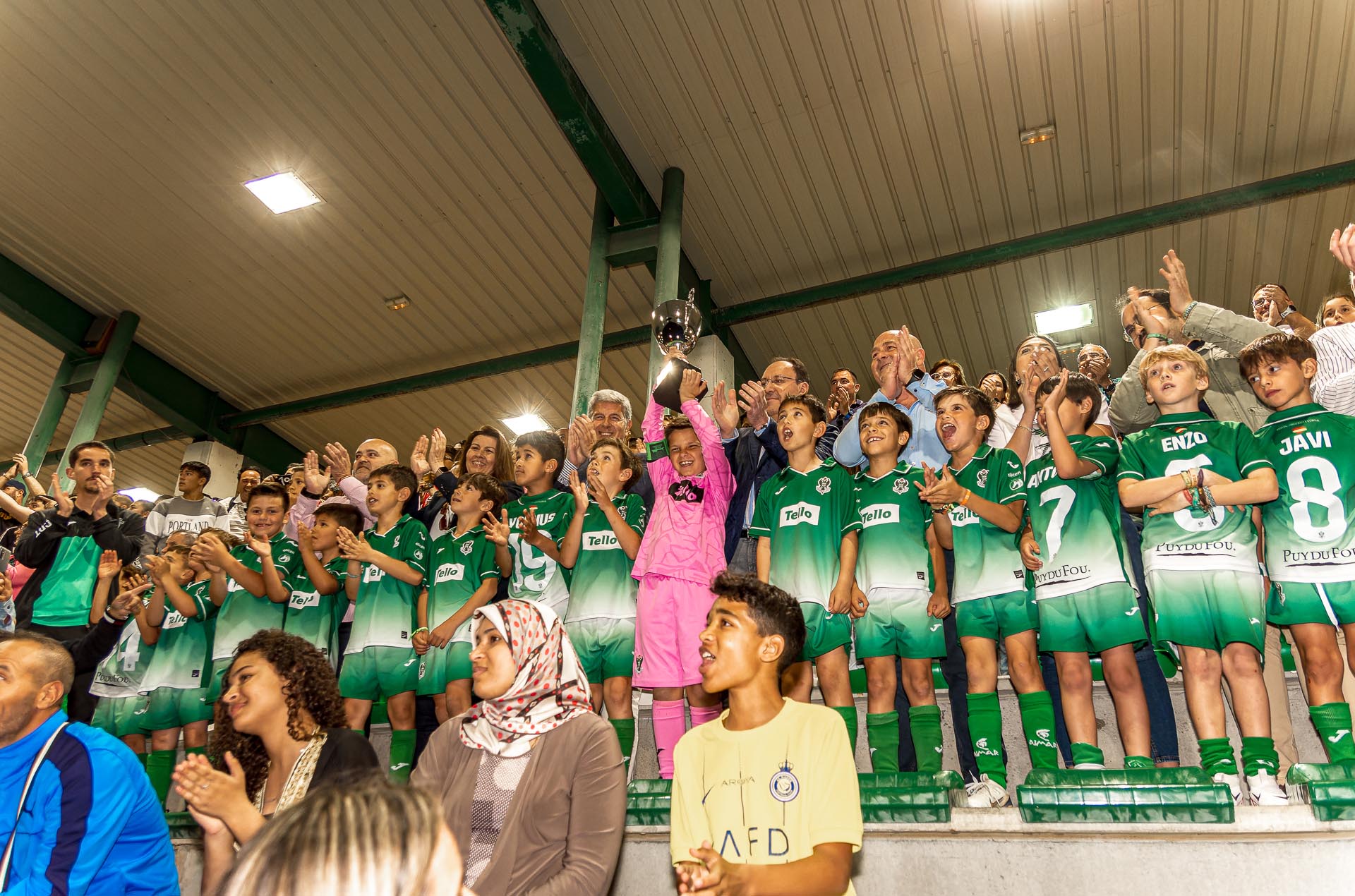 Celebración del CD Toledo A tras ganar el Campeonato Prebenjamín "Montes de Toledo"