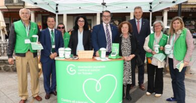 El Ayuntamiento reafirma su apoyo a la AECC durante la cuestación anual para recaudar fondos