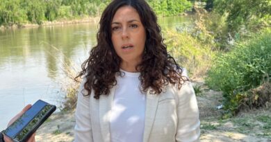 El PSOE acusa a Velázquez de ordenar desde París el voto a favor del trasvase y de “traicionar a Toledo y al río Tajo”