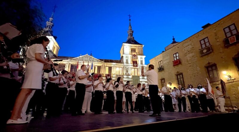 Las bandas de música de la provincia recorrieron ayer las calles de Toledo en la víspera del Corpus