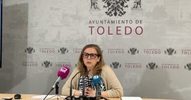El dispositivo de limpieza para el Corpus se refuerza con más personal y contenedores