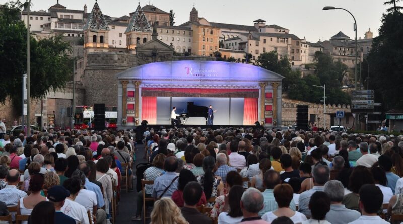 Éxito de asistencia al recital de ópera y zarzuela de La Carroza del Real en Toledo