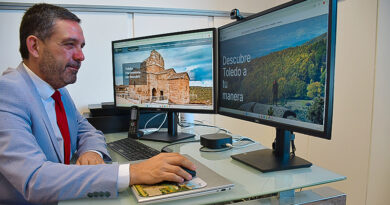 El vicepresidente de la Diputación, Joaquín Romera, presenta la nueva web de promoción turística de la provincia