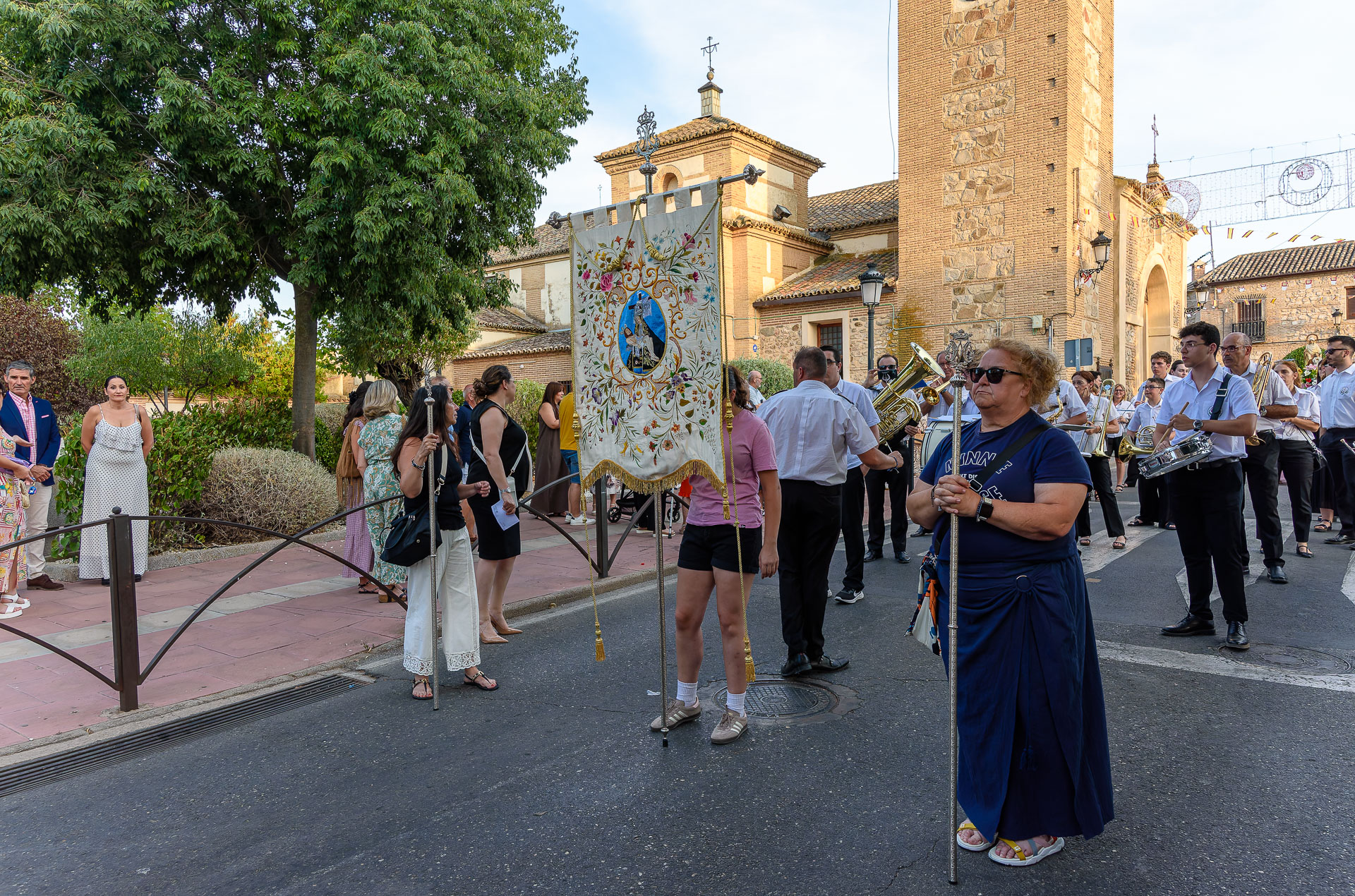 Procesión Fiestas de Cobisa 2025 – 005