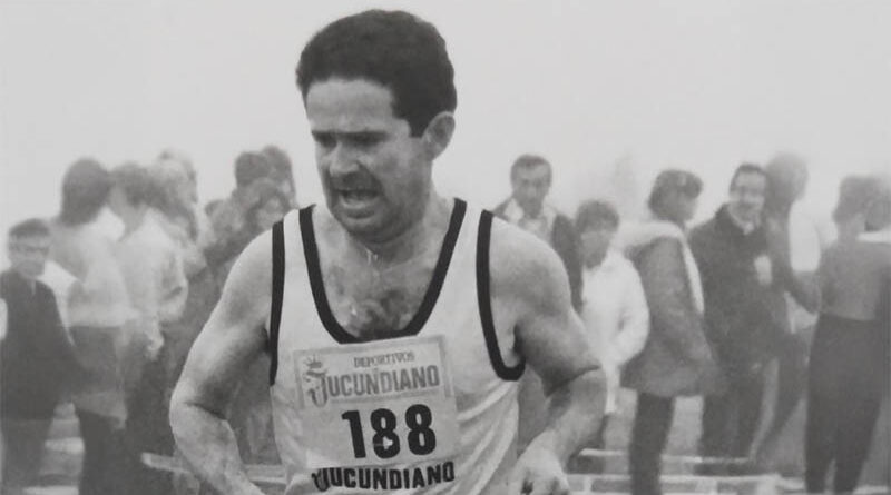 Antonio Ruano Pérez, referente del atletismo, en una imagen de archivo durante la San Silvestre Toledana.