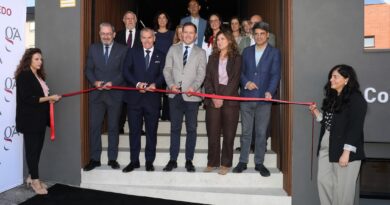 El Colegio Oficial de Gestores Administrativos inaugura sede en el Paseo de Bachilleres
