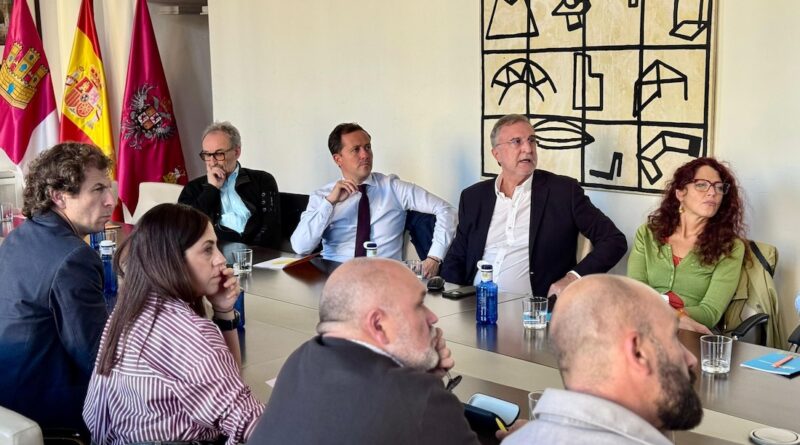 Carlos Velázquez destaca el consenso en la elaboración del nuevo Plan de Ordenación Municipal