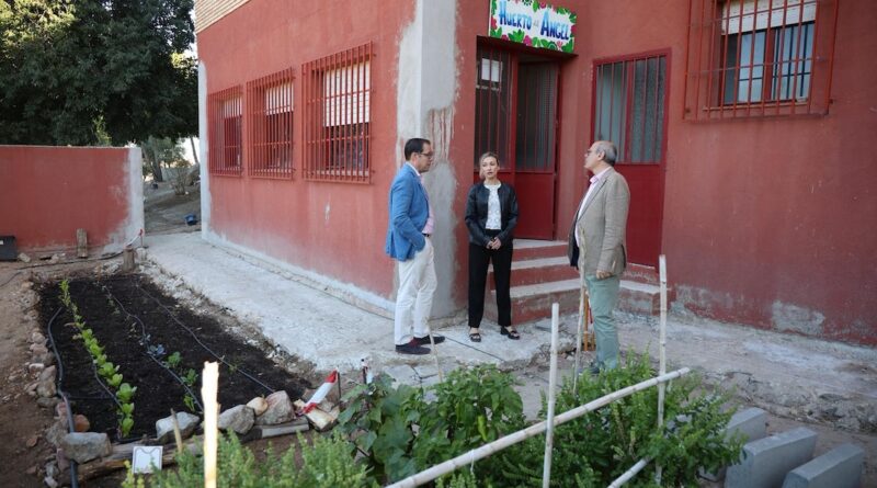 El Ayuntamiento acomete obras de mejora en el colegio Ángel del Alcázar tras más de quince años sin intervenciones