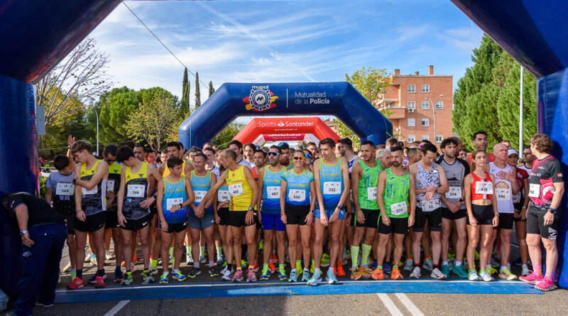 Participantes en la salida de la II Carrera Solidaria Ruta 091 de la Policía Nacional en Toledo, a beneficio de Afanion.