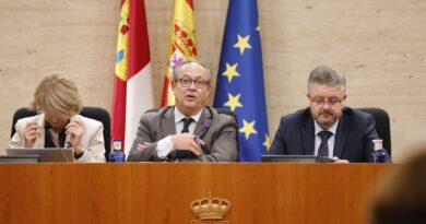 El Gobierno inicia el lunes sus comparecencias parlamentarias para explicar el Proyecto de Presupuestos de la Junta para 2026