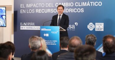 Velázquez destaca el compromiso del Ayuntamiento con la gestión del agua y la protección del río a través del Plan de Vertidos Cero