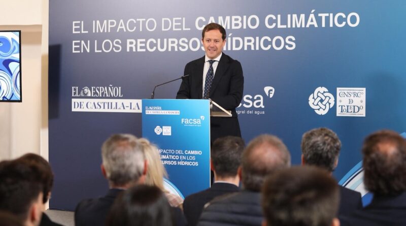 Velázquez destaca el compromiso del Ayuntamiento con la gestión del agua y la protección del río a través del Plan de Vertidos Cero