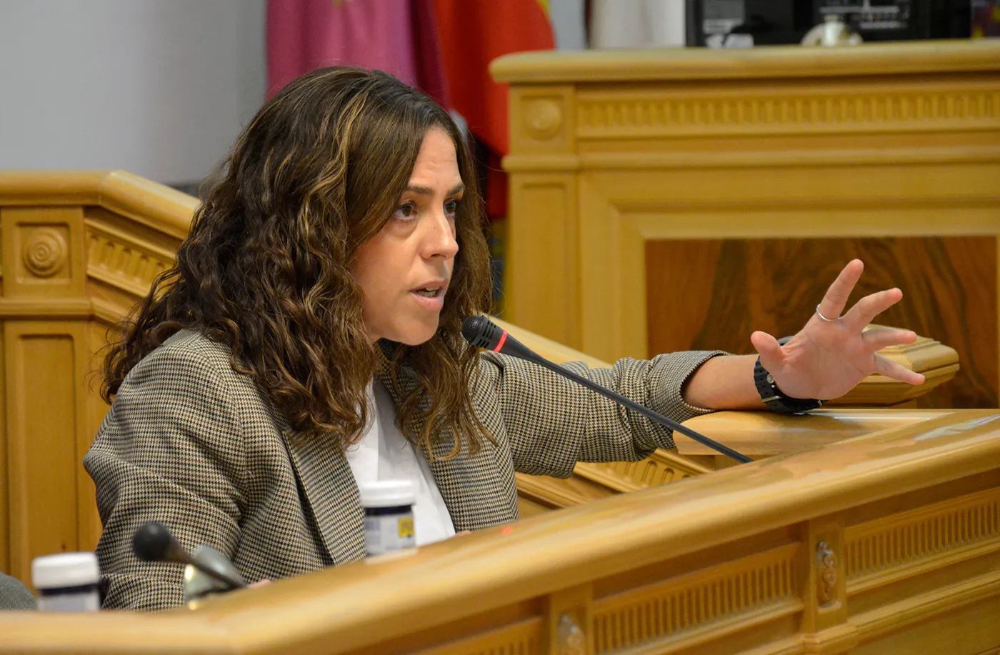 Foto Noelia de la Cruz pleno 01 copia Foto Noelia de la Cruz pleno 01 copia