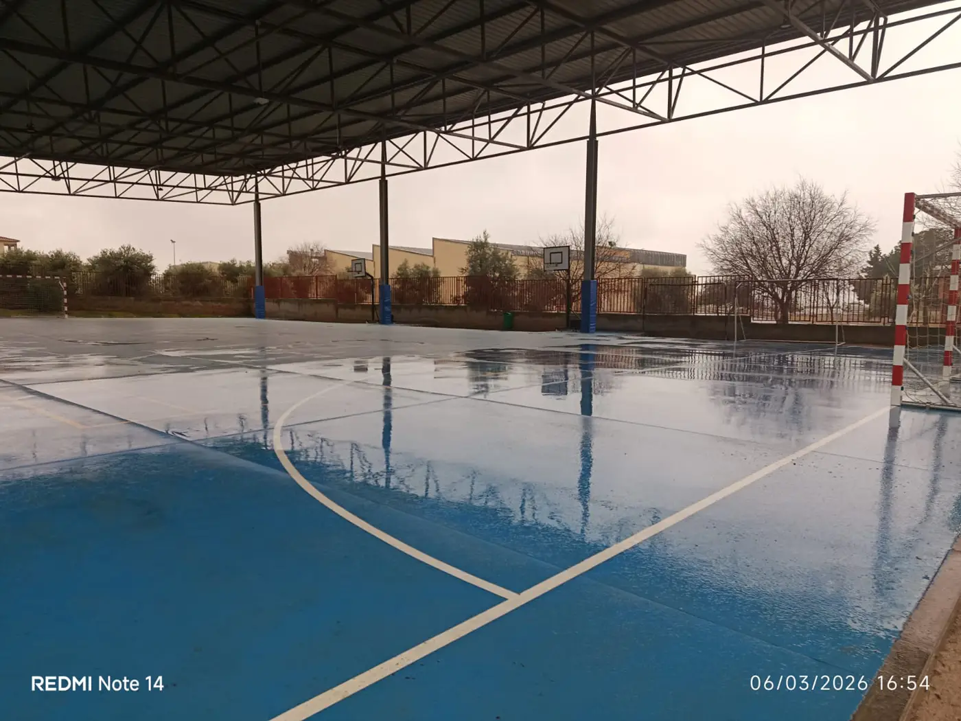 arreglo de la pista cubierta del CEIP Tirso de Molina en Argés (8)