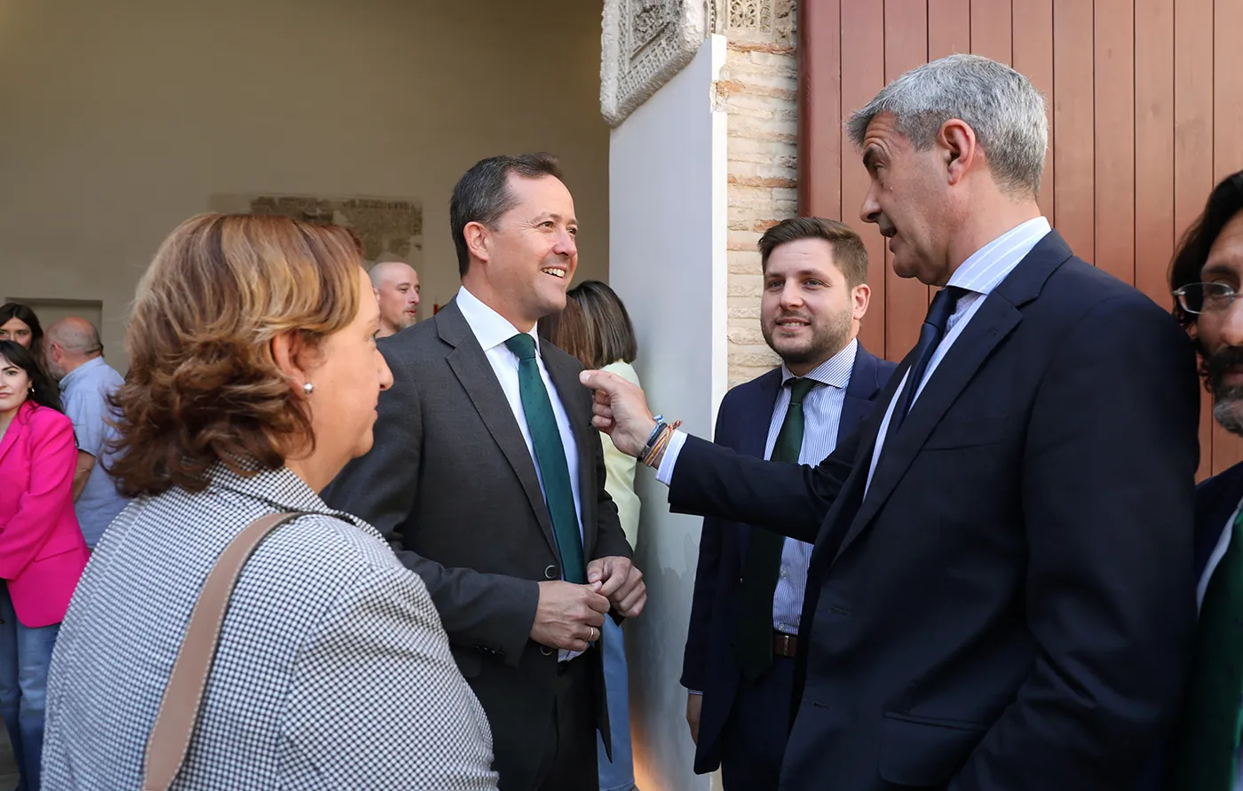 Firma del acuerdo para el acondicionamiento de la estación de autobuses de Toledo en el Salón Rico