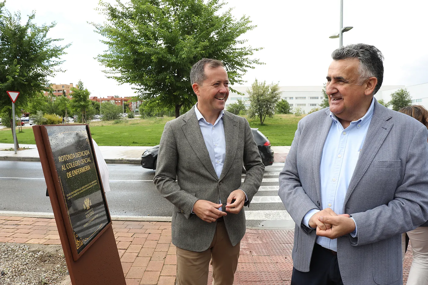 Velazquez inauguracion rotonda enfermeria (1)