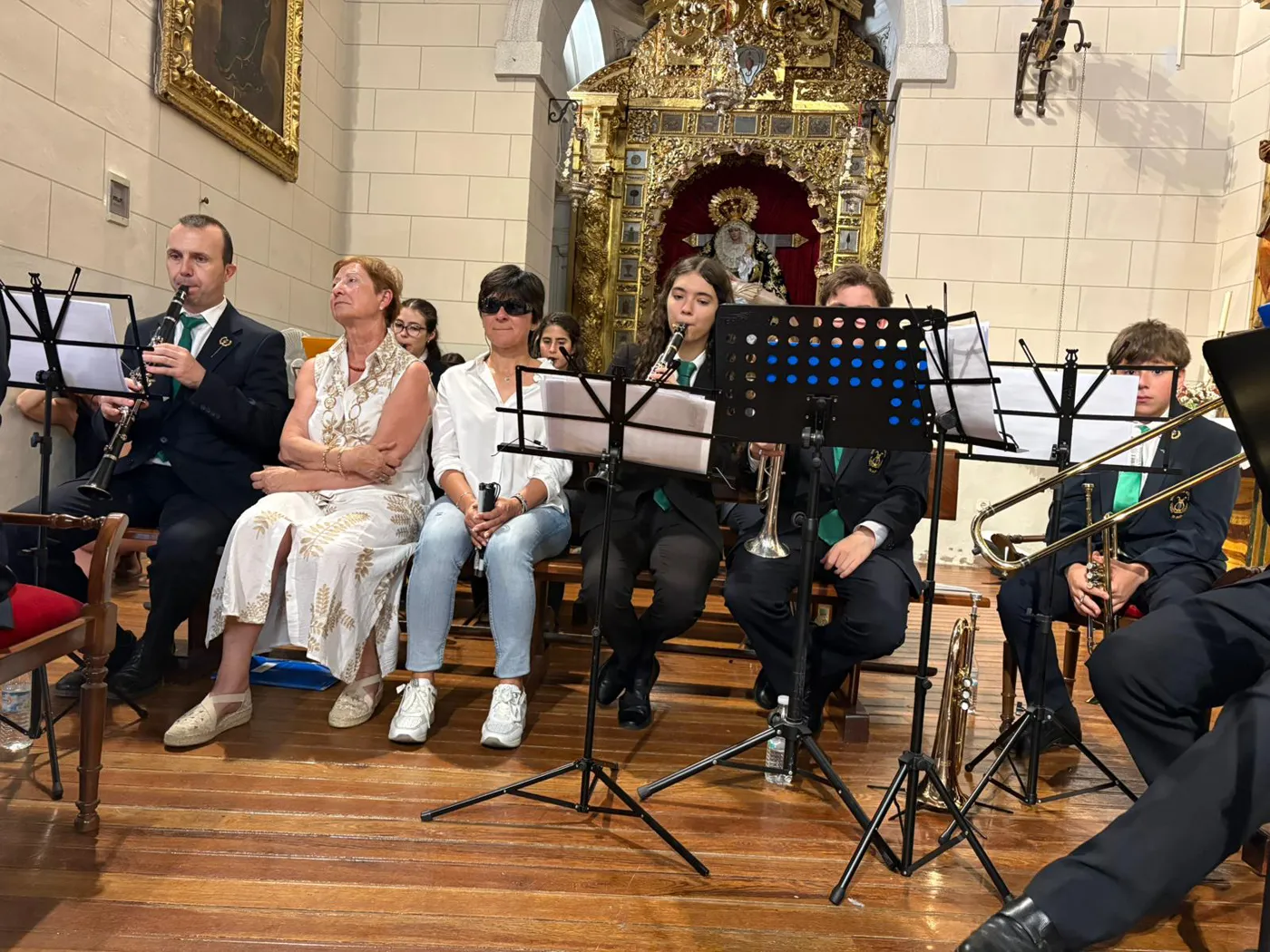 Asistentes y músicos participan en el concierto inclusivo en Toledo celebrado en la Parroquia de las Santas Justa y Rufina. Asistentes y músicos participan en el concierto inclusivo en Toledo celebrado en la Parroquia de las Santas Justa y Rufina.