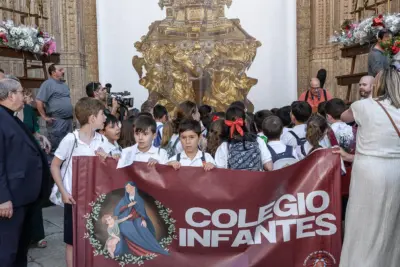 Ofrenda Floral del Corpus Toledo (49)
