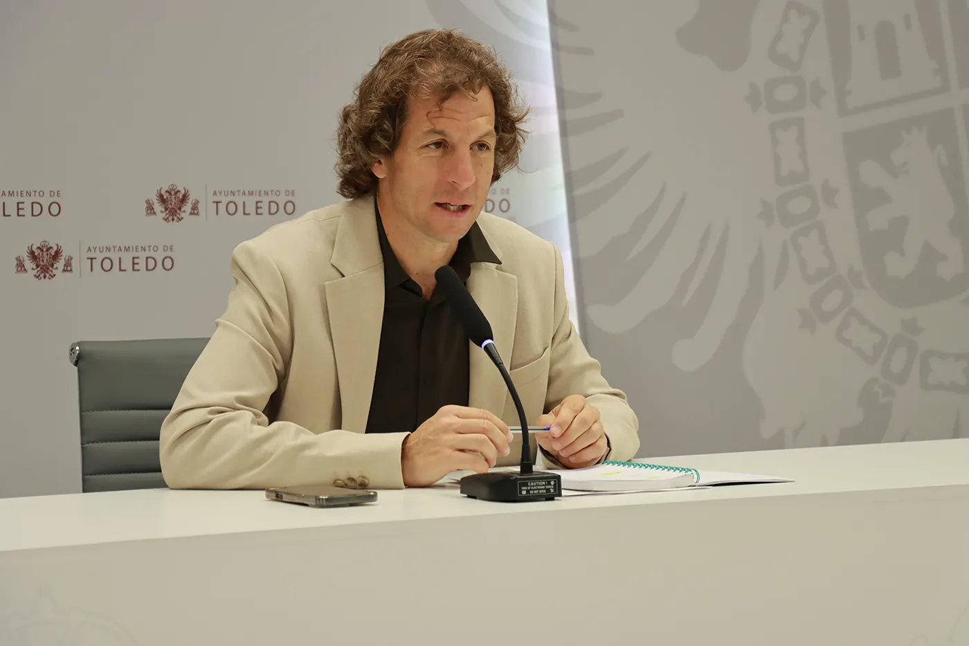 Rubén Lozano durante la presentación de las ayudas deportivas del Ayuntamiento de Toledo para 2026.